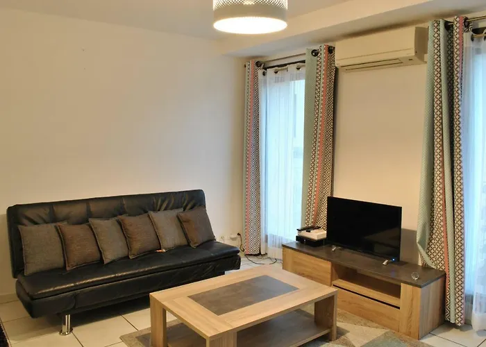 Apartment Centre Riviera 2p Lho5516 Cannes